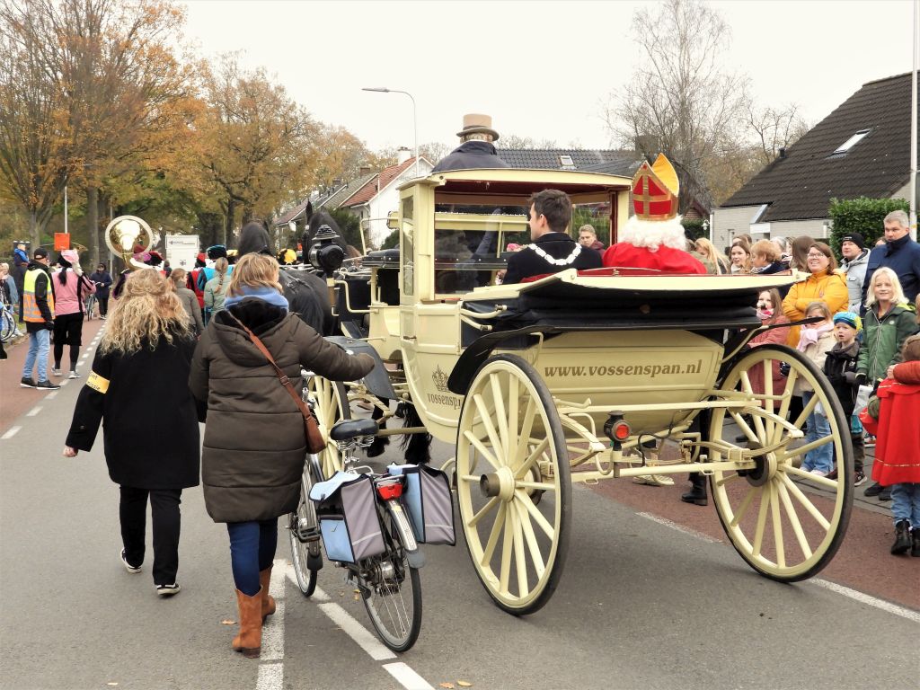 2022-11-2-0 Intocht Sinterklaas Schalkhaar. (15) klein