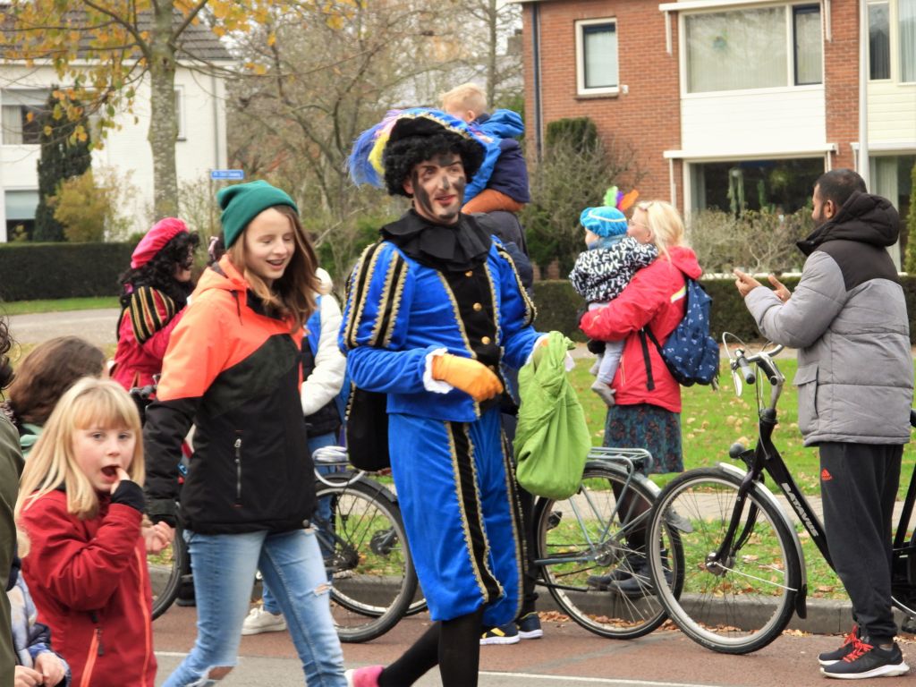 2022-11-2-0 Intocht Sinterklaas Schalkhaar. (19) klein