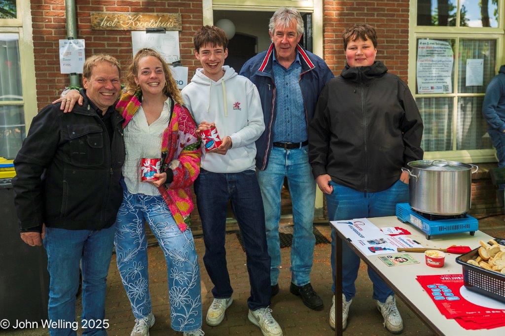 Kleedjesmarkt-8