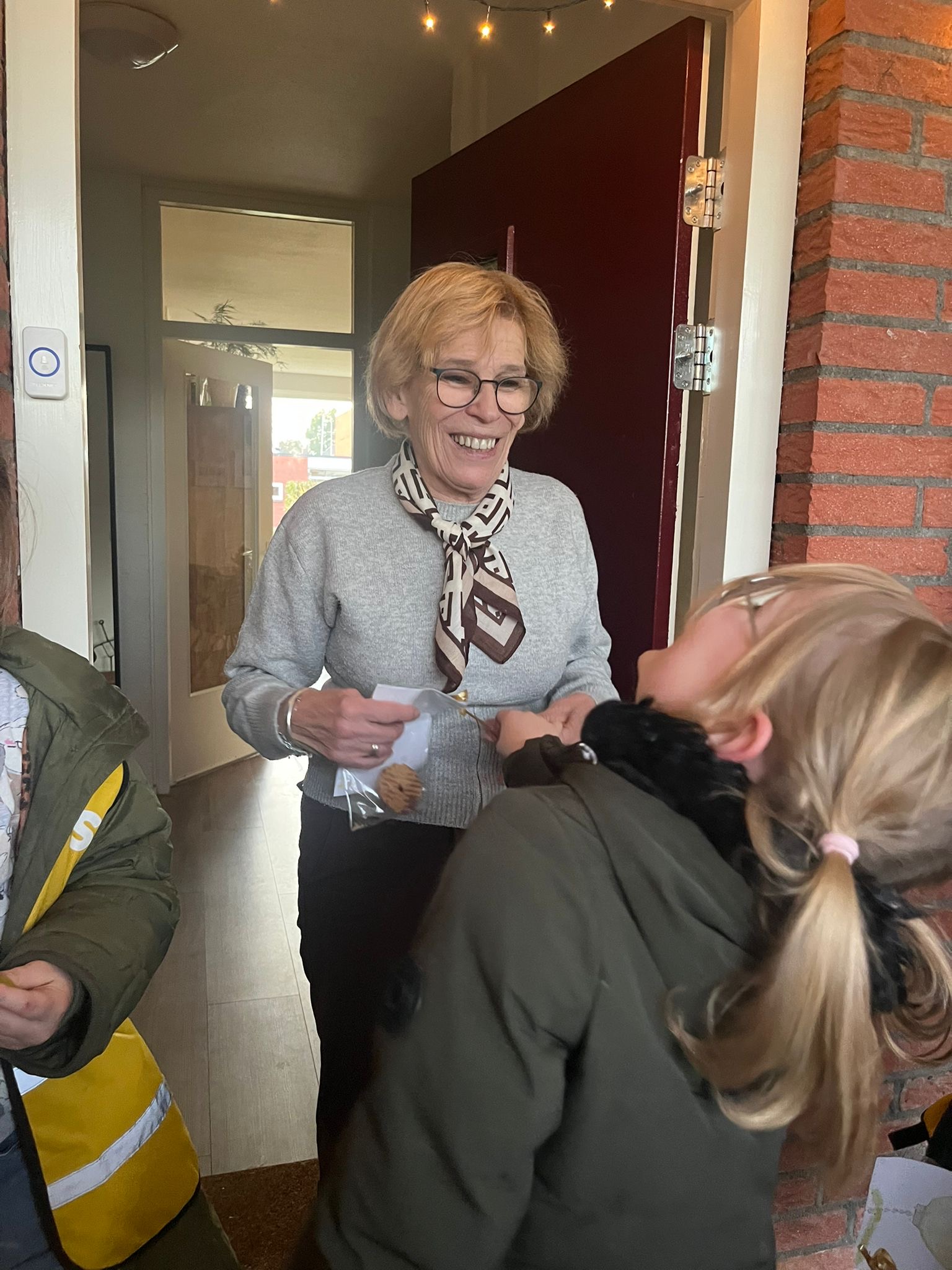 652c63b8-88f4-459b-b9e4-75a51e376cee